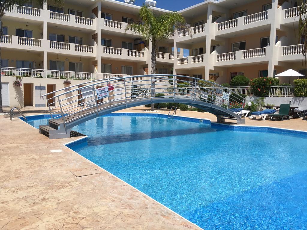 Апартаменты Diana Gardens Пафос Экстерьер фото