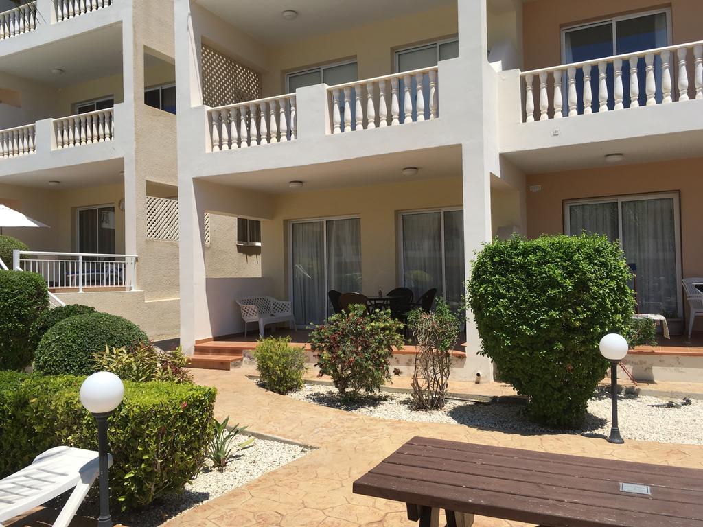 Апартаменты Diana Gardens Пафос Экстерьер фото